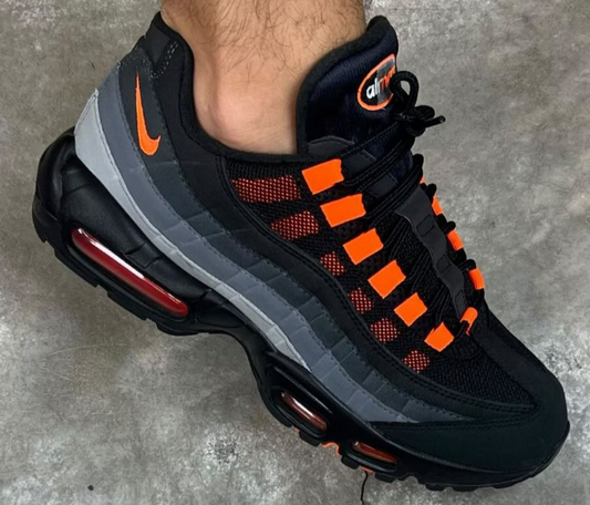 Nike Air Max 95 Hyper Crimson FV4710-002 - Northwest Attire