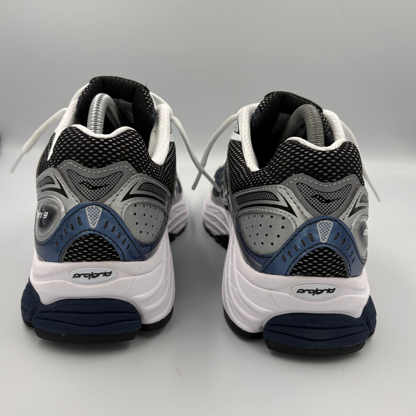 Saucony ProGrid “Deep Navy” Omni 9