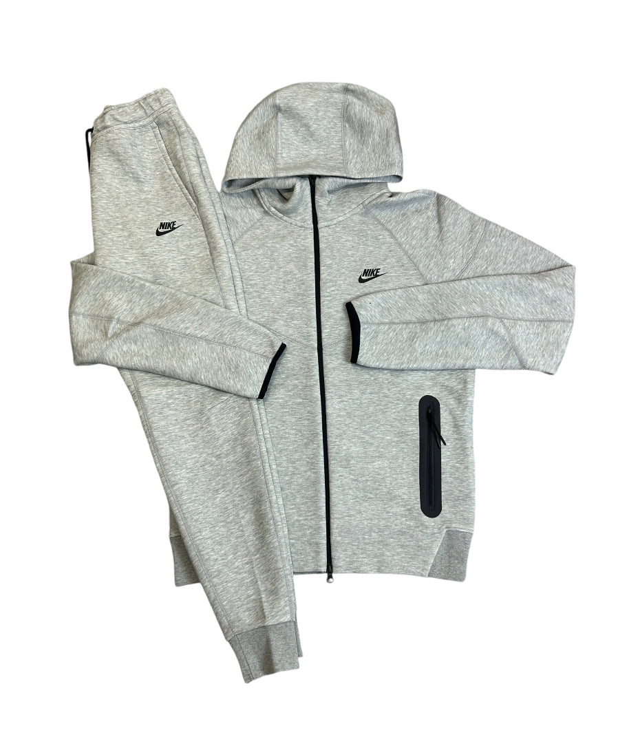 smoke grey tech fleece