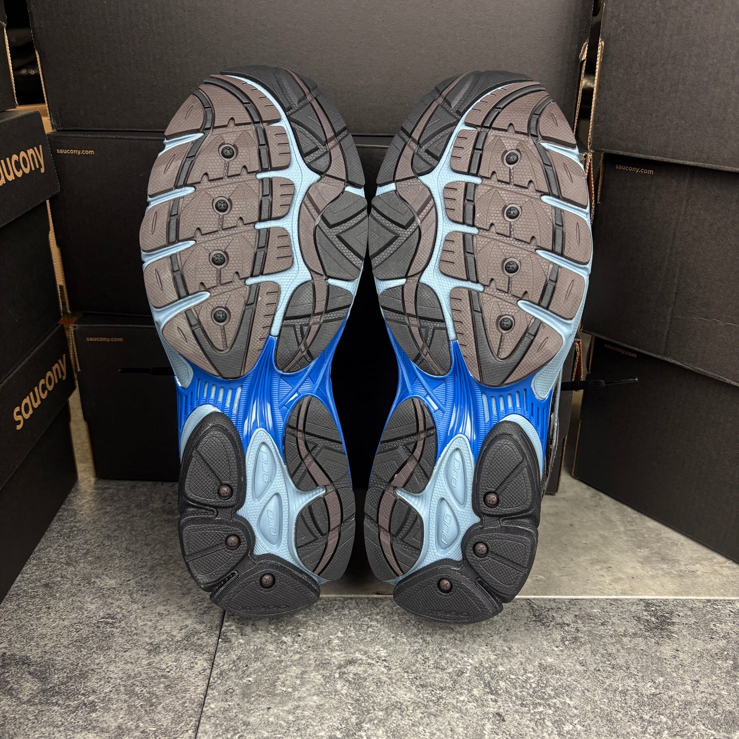 Saucony ProGrid Omni 9 “Disrupt”