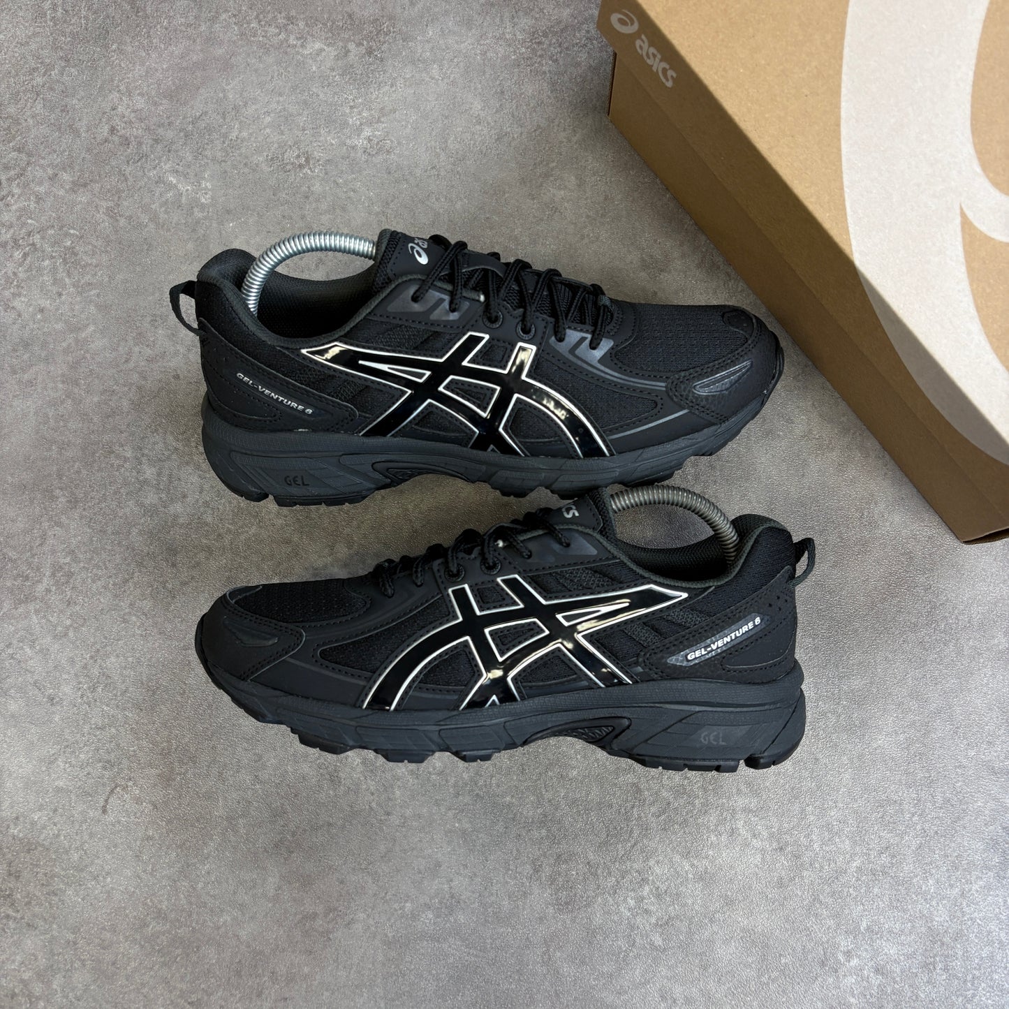 Asics Gel Venture 6 "Plain Black"