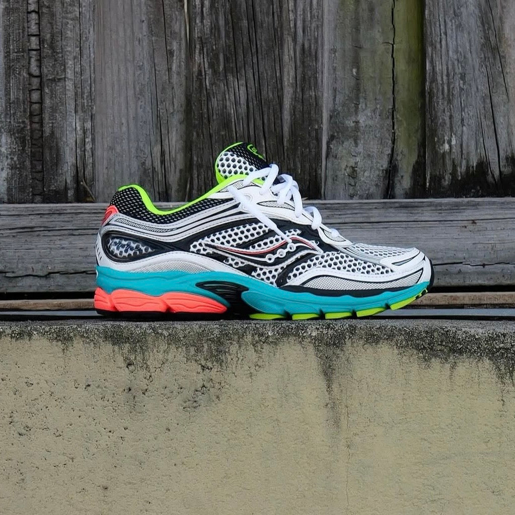Saucony ProGrid “Mutant” Omni 9