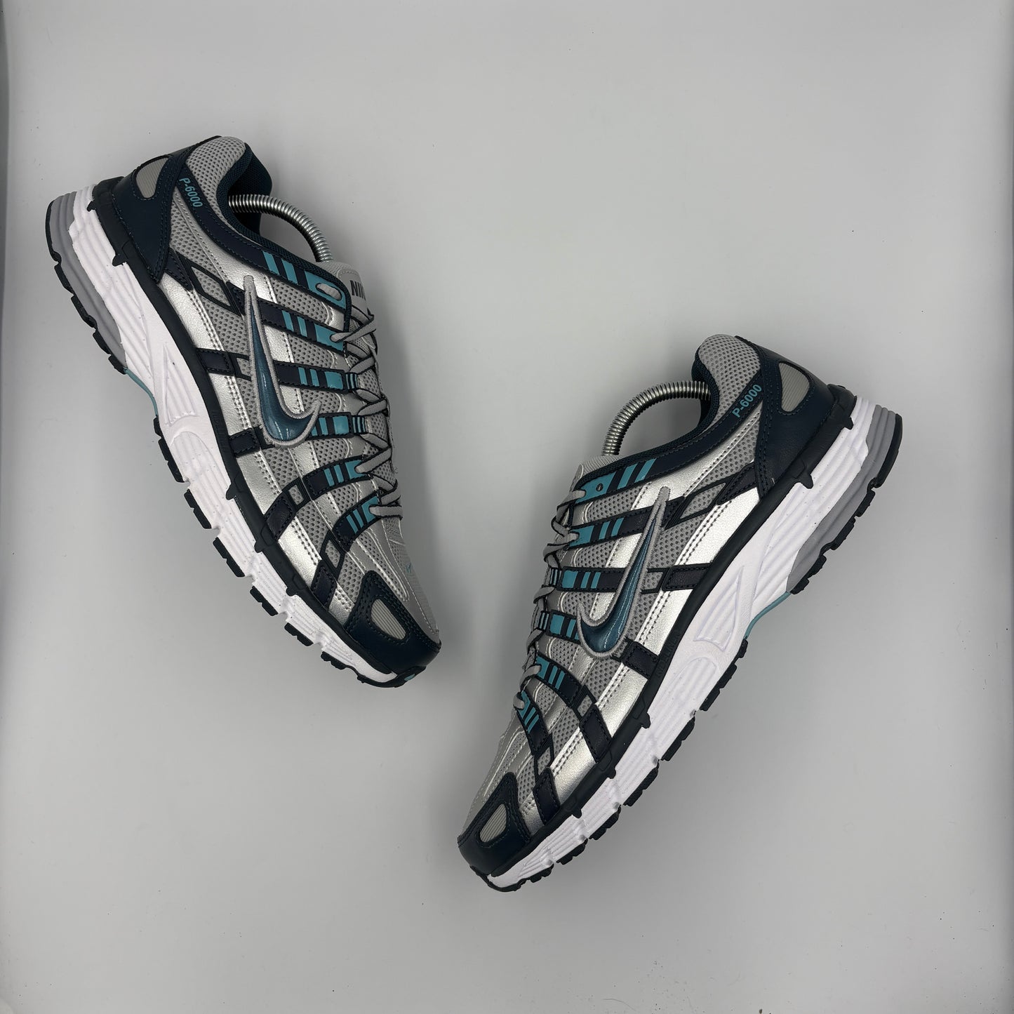 Nike “Armoury Navy/Metallic Silver” P 6000