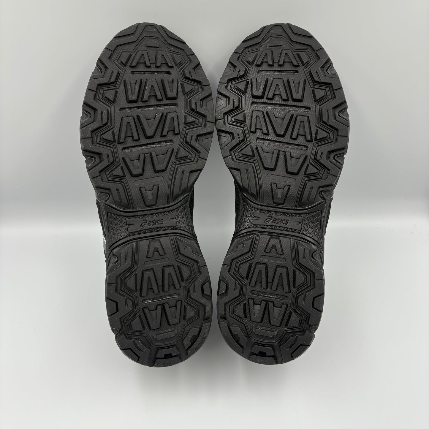 Asics Gel Venture 6 "Plain Black"