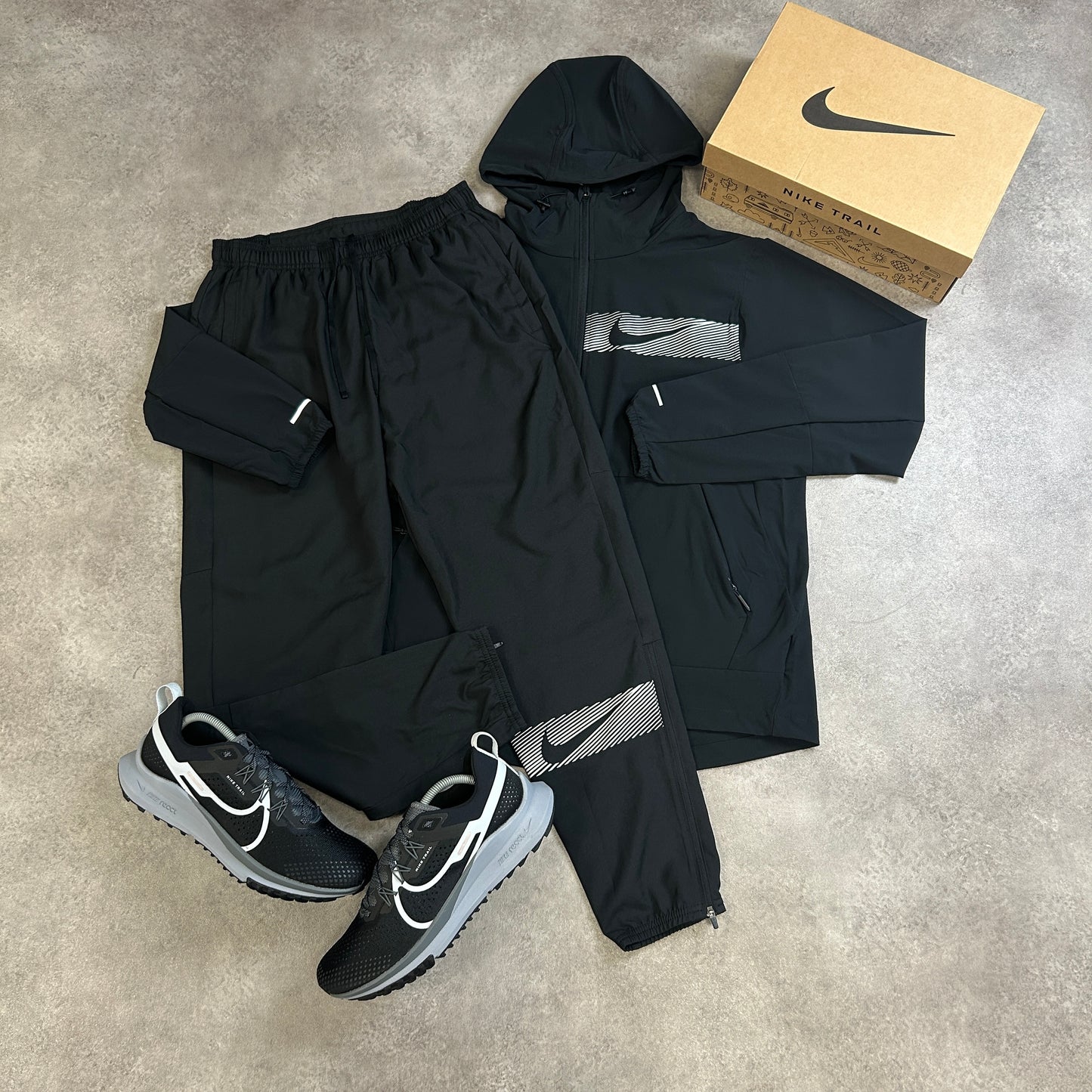 Nike Run Division “Flash” Set