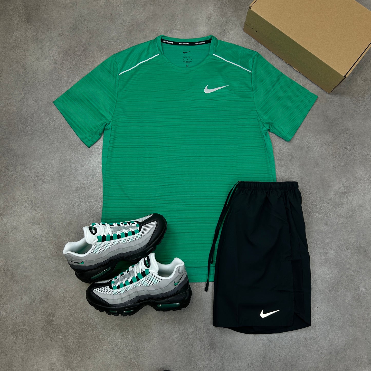 Nike “Stadium Green/Black” Miler 1.0 Set