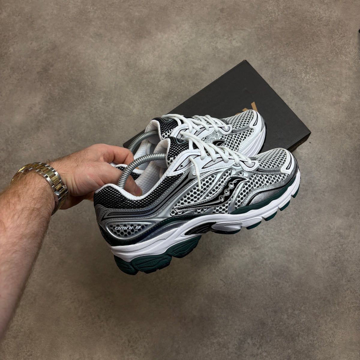 Saucony Pro Grid Omni 9 “Pine Green / White”