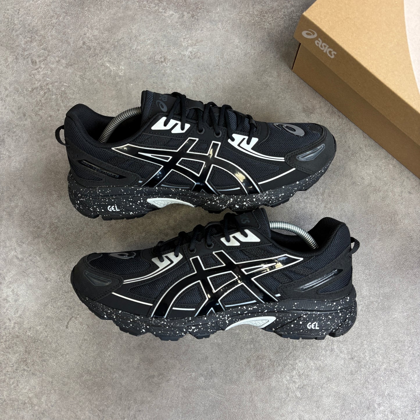 Asics Gel Venture 6 "Black/White"
