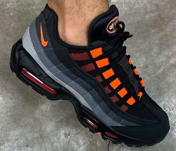 Nike Air Max 95 Hyper Crimson FV4710-002  -  Northwest Attire