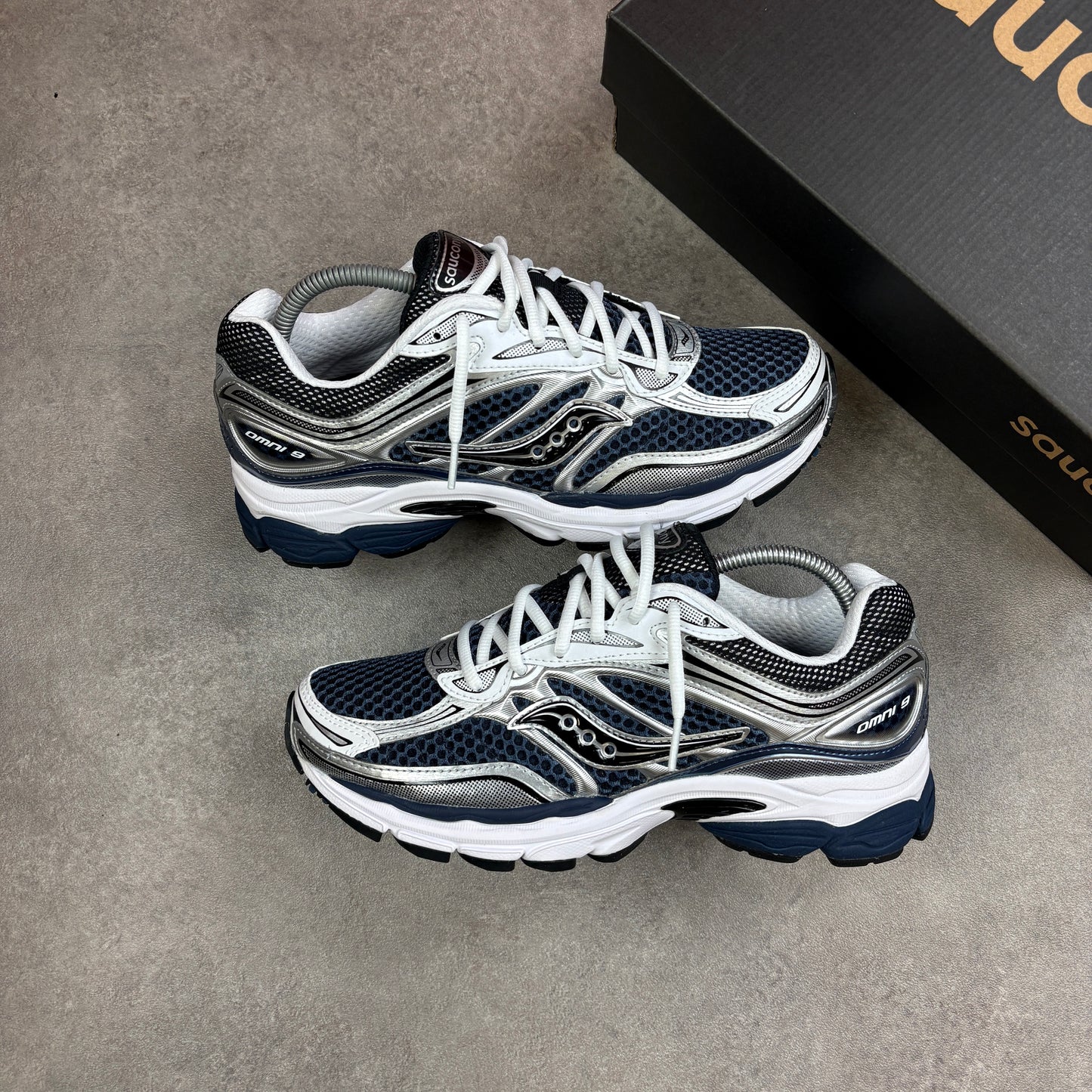 Saucony ProGrid “Deep Navy” Omni 9