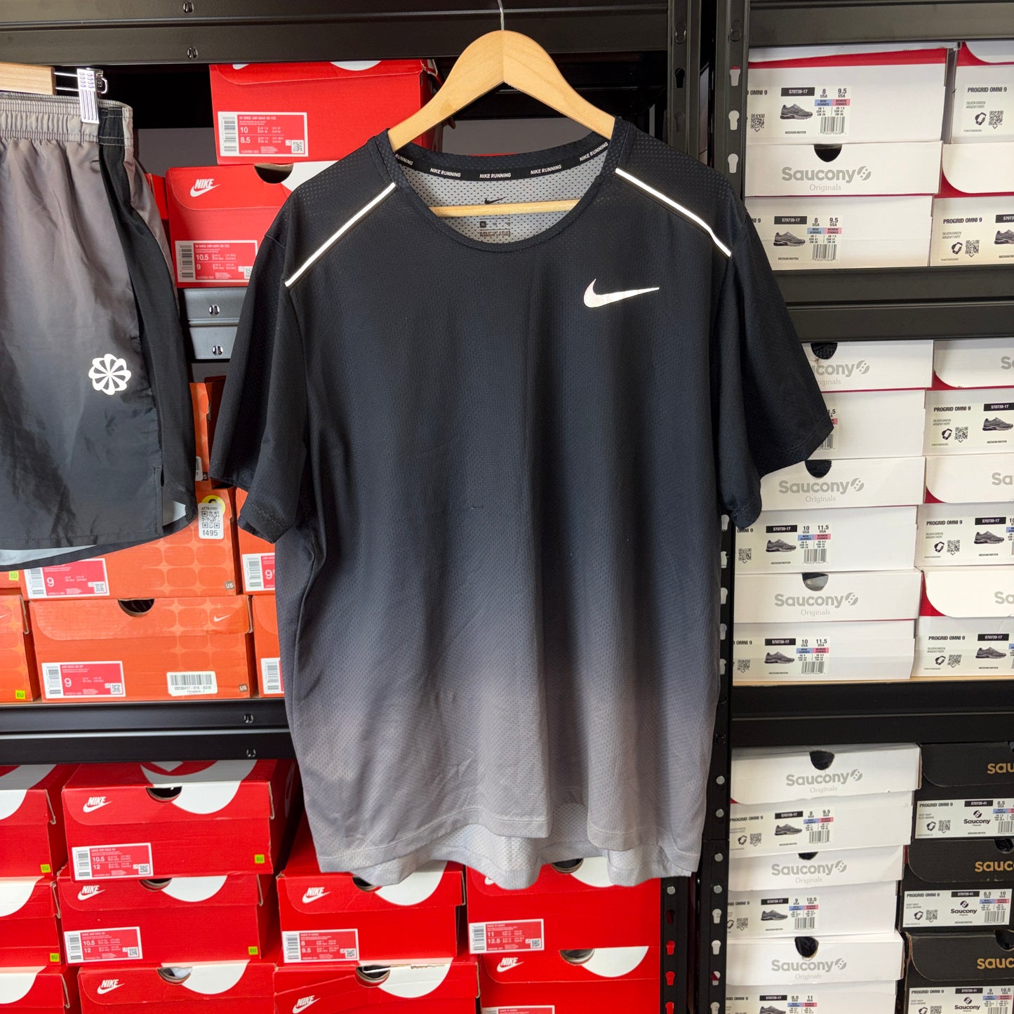 Nike gradient “Grey / Black ” set