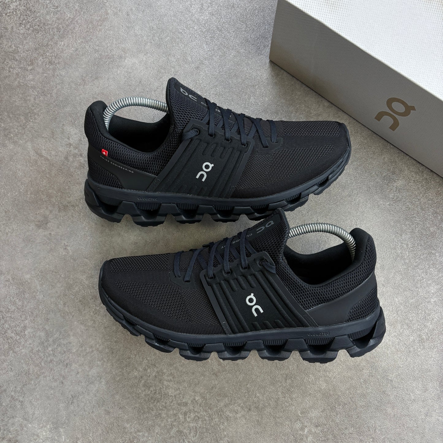 ON “Cloudswift 3 AD” Triple Black