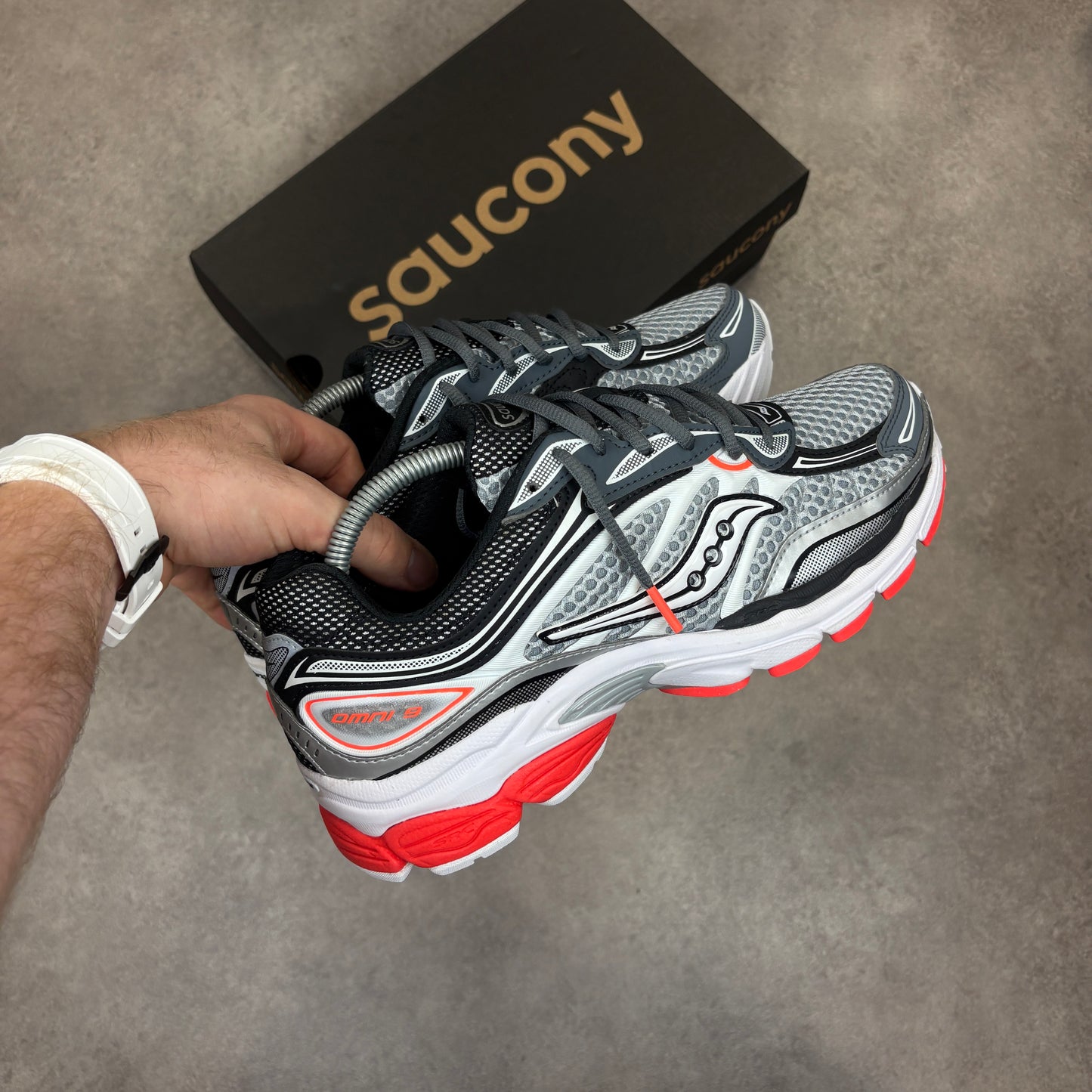 Saucony Pro Grid Omni 9 “Red / Silver”