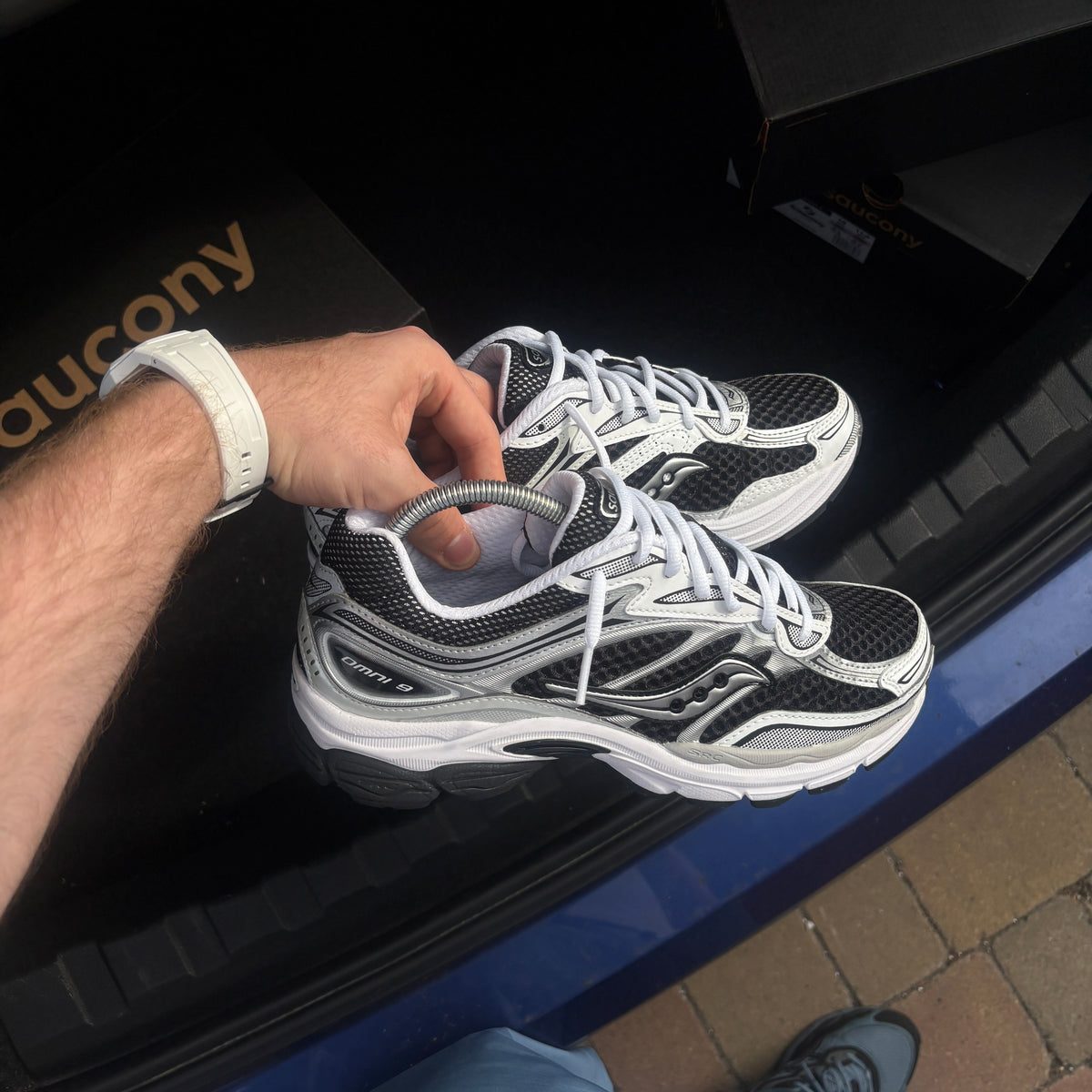 Saucony Pro Grid Omni 9 “Black / White”