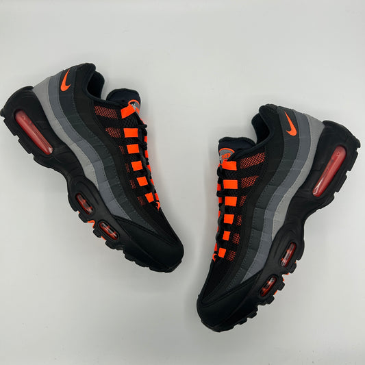 Nike Air Max 95 “Reverse Crimson”