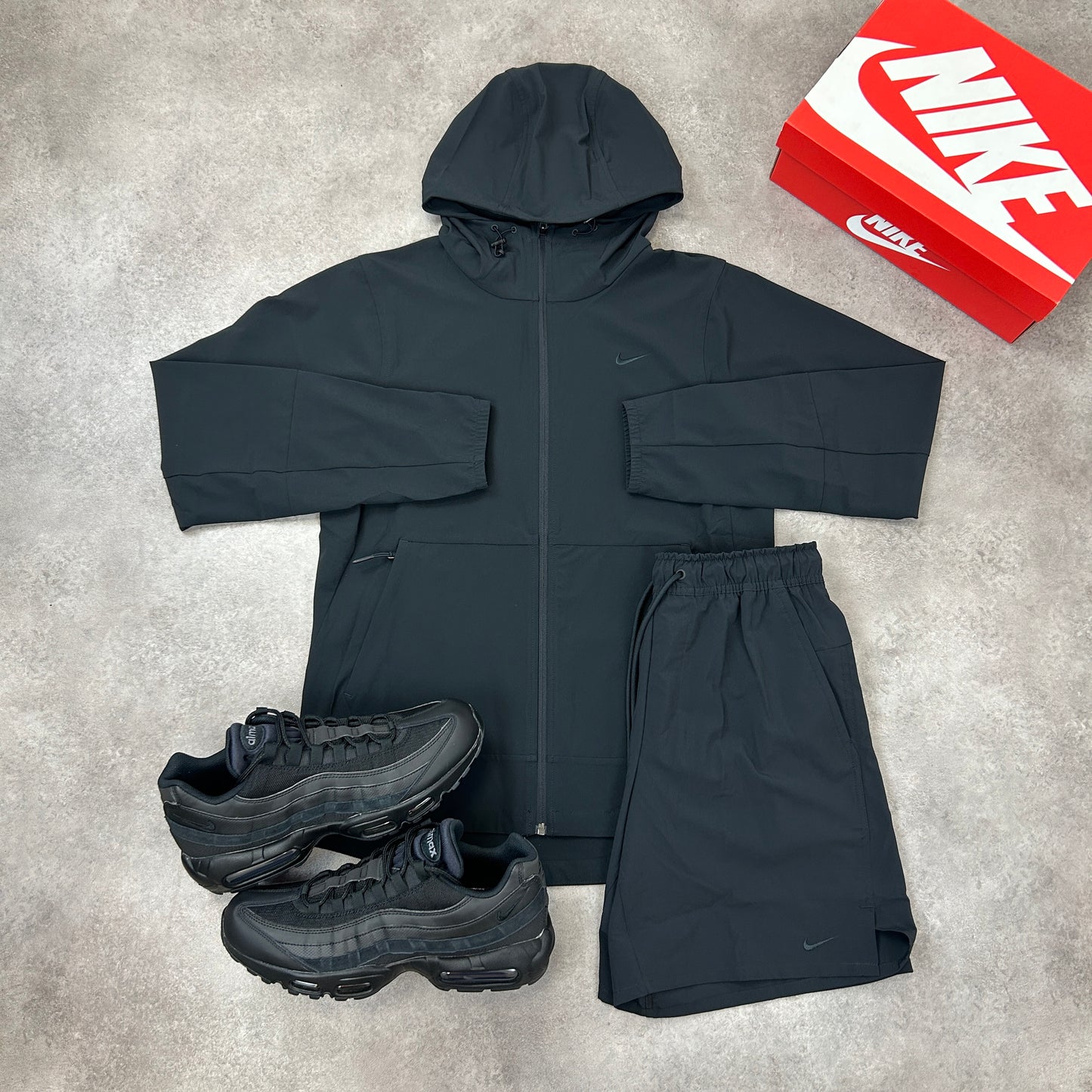 Nike “Unlimited” Triple Black Set