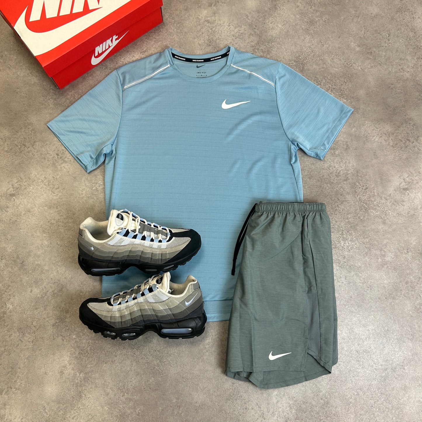 Nike “Worn Blue” Miler 1.0 set