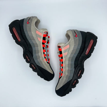 Nike Airmax 95 “Solar red” |UK 7.5|