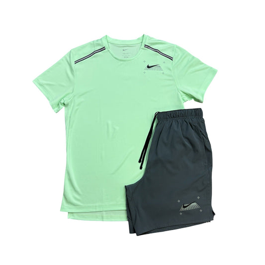 Nike “Vapour Green Sphere” Miler Set