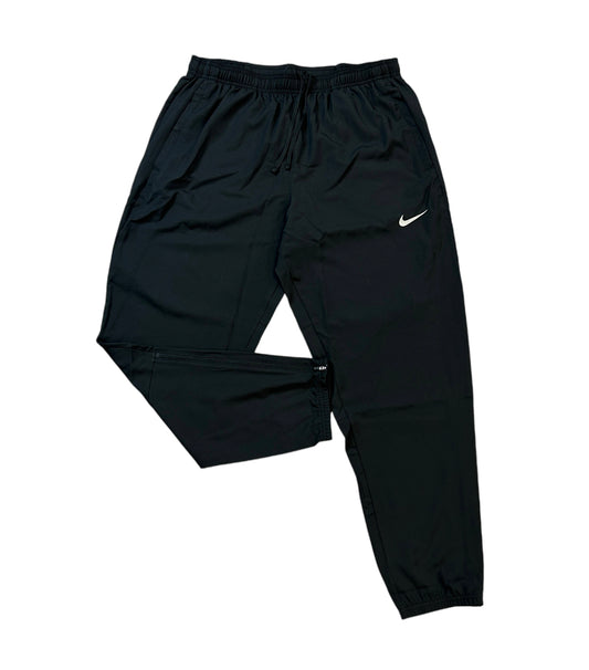 Nike “Challenger” Dri fit pants