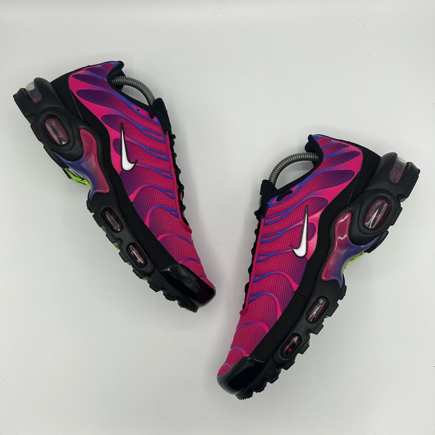 Nike TN “Fireberries”