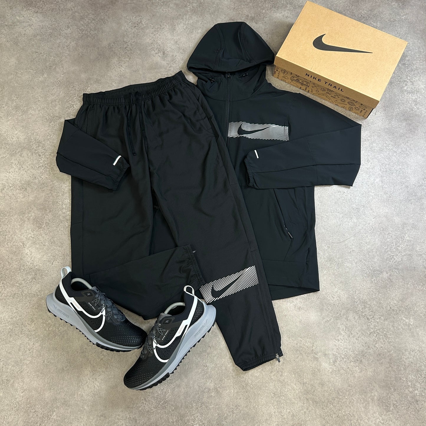 Nike Run Divison “Flash” Set