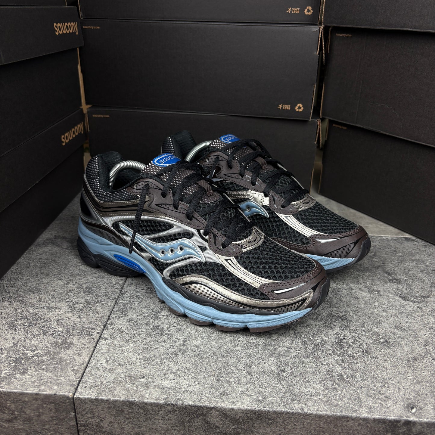 Saucony ProGrid Omni 9 “Disrupt”