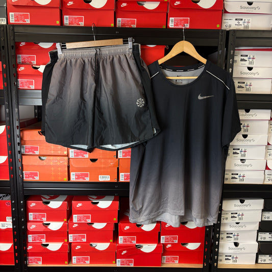 Nike gradient “Grey / Black ” set