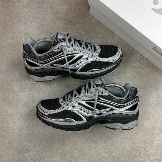 Saucony ProGrid “Black / Silver ” Omni 9