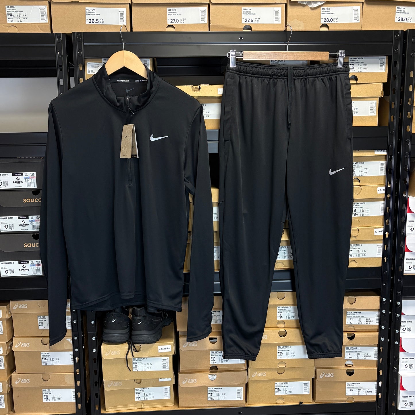 Nike "Black" Pacer Half Zip Set