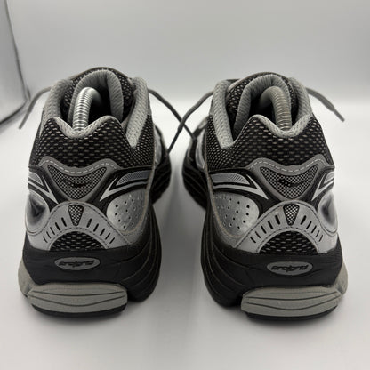 Saucony ProGrid “Black / Silver ” Omni 9